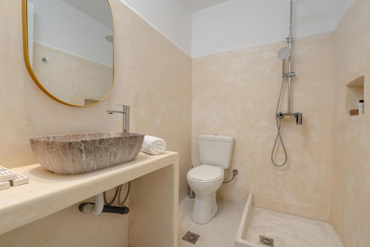 Celestial Seaview Apartments- Apollon Naxos City Buitenkant foto
