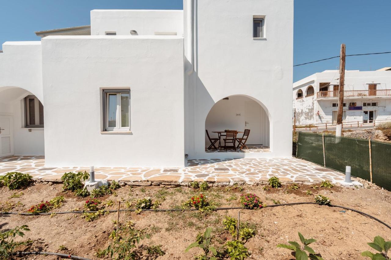 Celestial Seaview Apartments- Apollon Naxos City Buitenkant foto