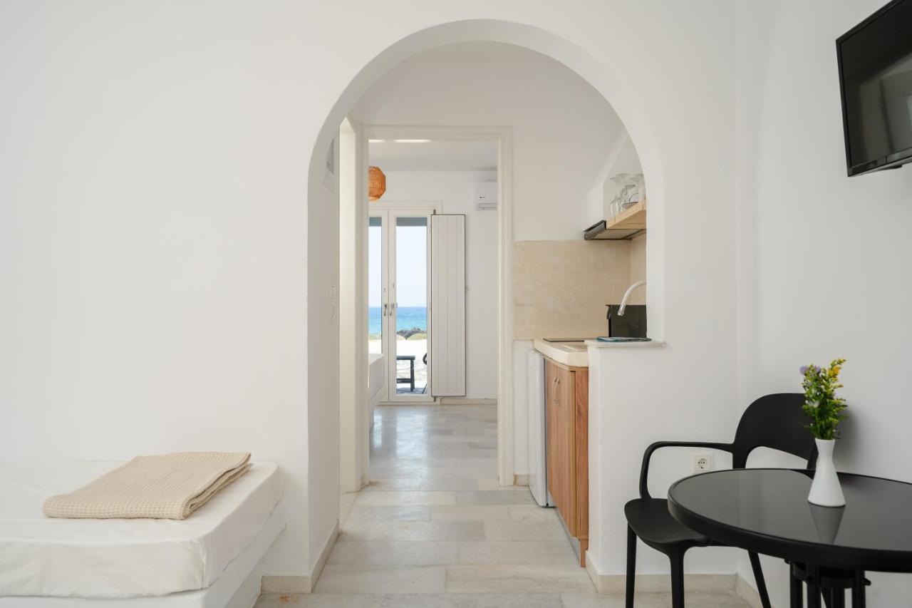 Celestial Seaview Apartments- Apollon Naxos City Buitenkant foto